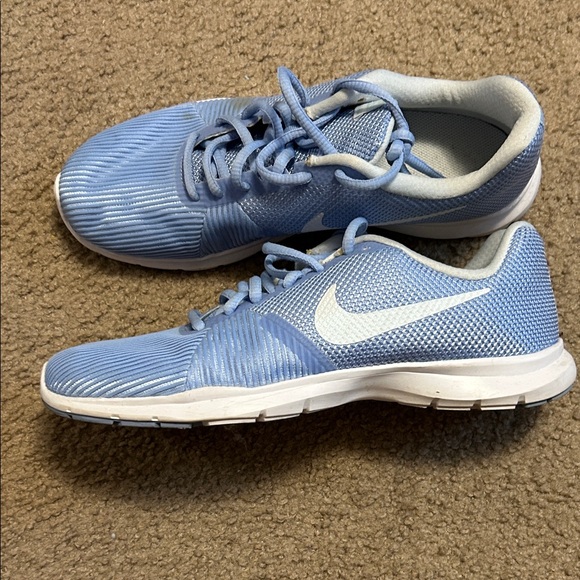 Nike Light Blue Training Sneakers - Picture 1 of 3